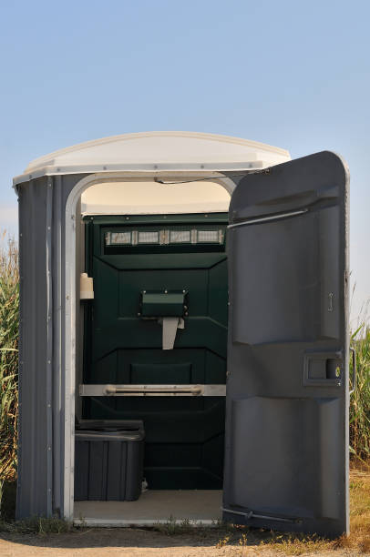 Best Wedding porta potty rental  in Lambertville, MI